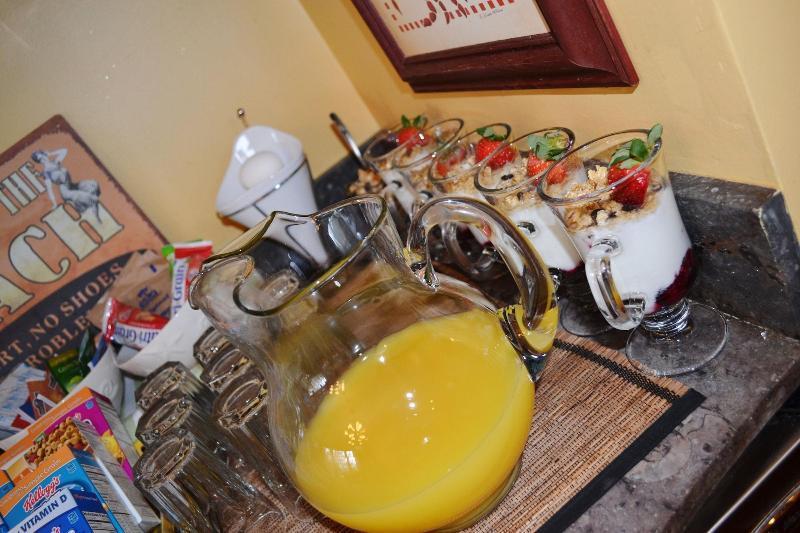 Water'S Edge Inn - Adults Only Folly Beach Εξωτερικό φωτογραφία